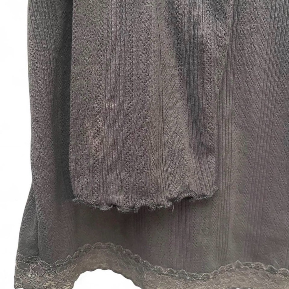 Stitch & Pine Women's Gray Long Sleeve Crop Top - Picture 4 of 4